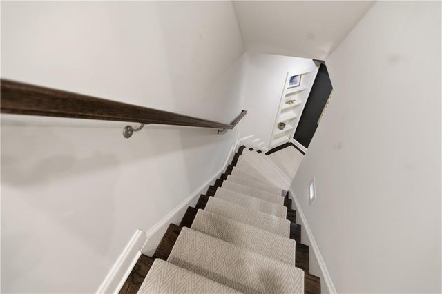 613 Abbington River Lane, Atlanta, GA 30339