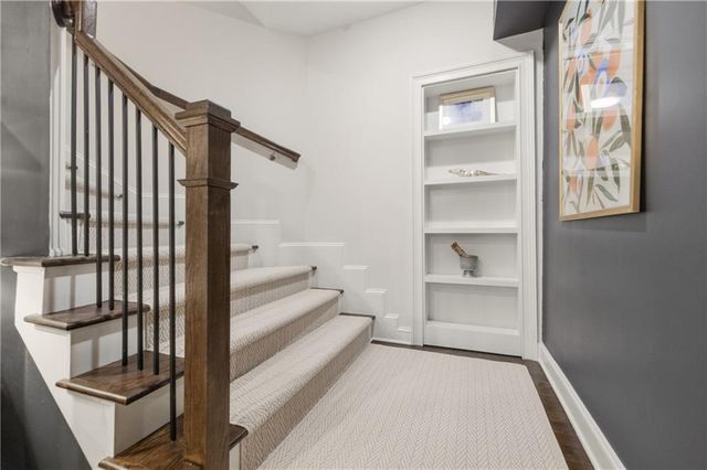 613 Abbington River Lane, Atlanta, GA 30339