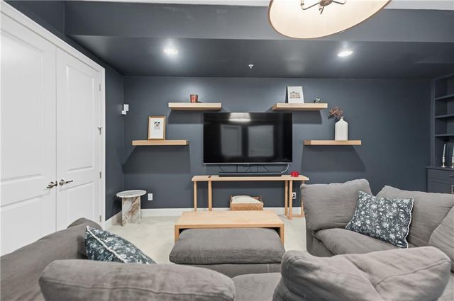 613 Abbington River Lane, Atlanta, GA 30339