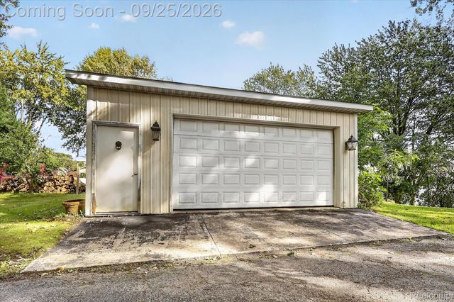 4223 Sadler Drive, Fenton Charter Township, MI 48451