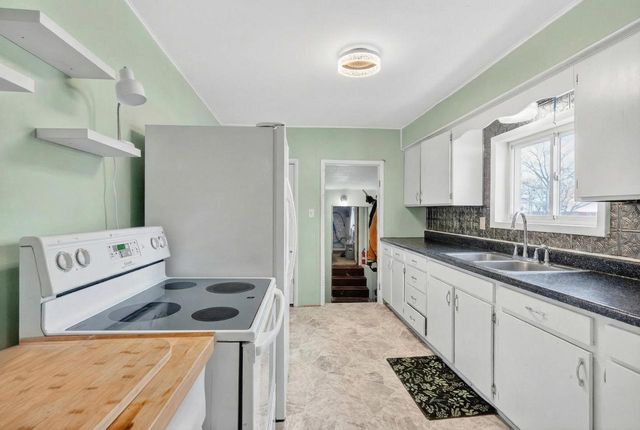 523 MICHIGAN STREET, Omro, WI 54963