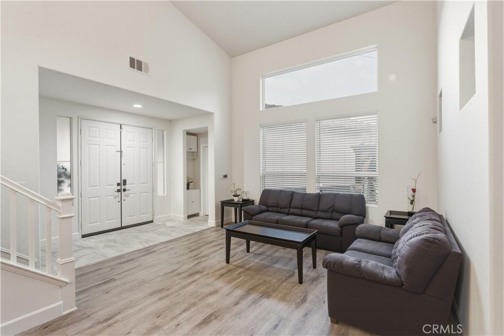 Image 10 of property listing at 4510 El Corazon Court, Camarillo, CA 93012