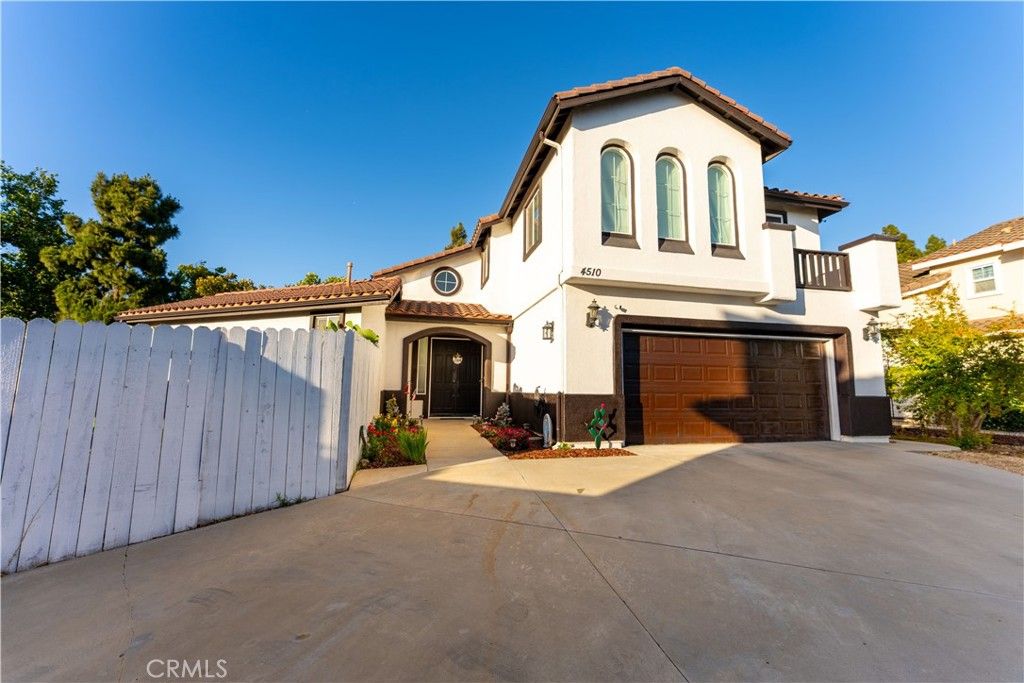 Image 3 of property listing at 4510 El Corazon Court, Camarillo, CA 93012