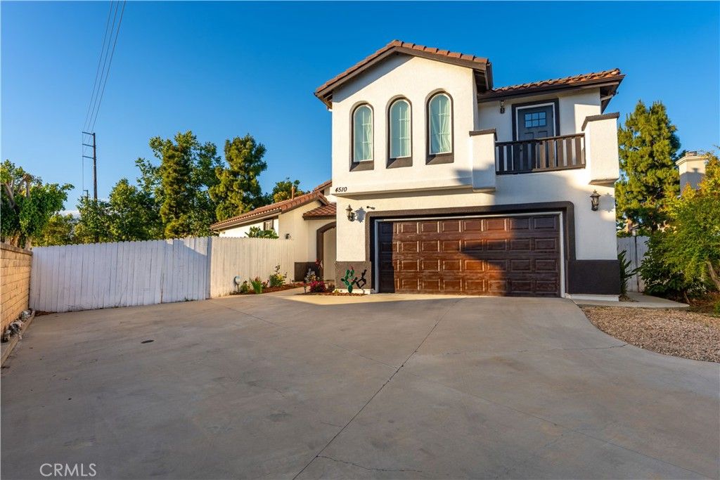 Image 4 of property listing at 4510 El Corazon Court, Camarillo, CA 93012