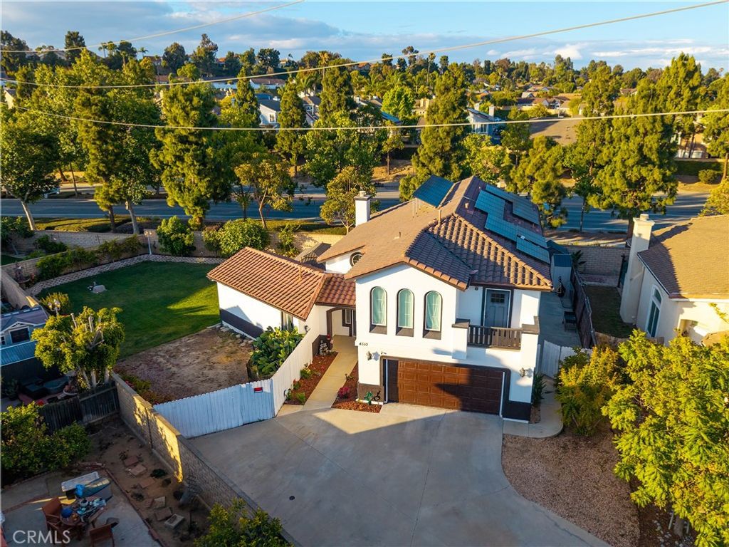 Image 5 of property listing at 4510 El Corazon Court, Camarillo, CA 93012