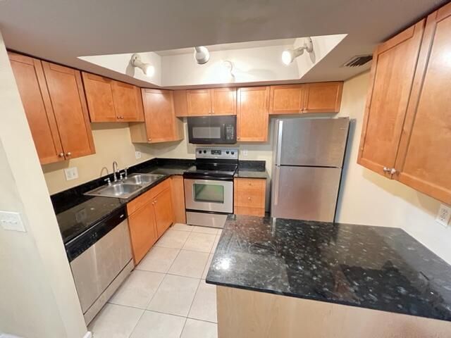 4221 Oak Terrace Drive, Greenacres, FL 33463