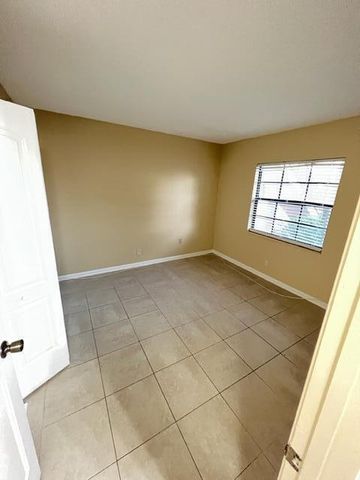 4221 Oak Terrace Drive, Greenacres, FL 33463
