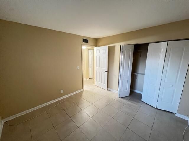 4221 Oak Terrace Drive, Greenacres, FL 33463