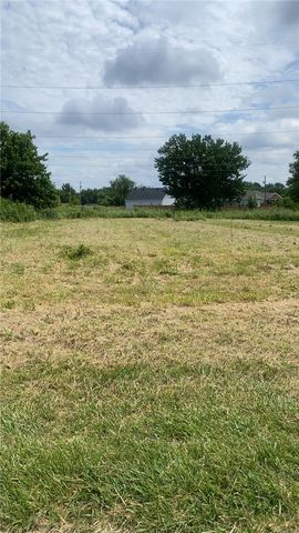 Francis Drive, Bella Vista, AR 72715