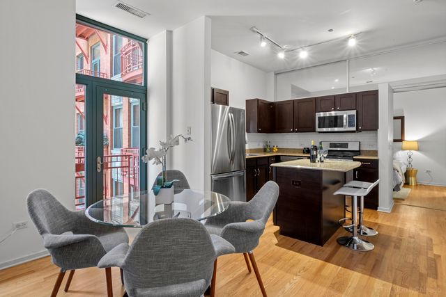 208 W WASHINGTON Street 1006, Chicago, IL 60606