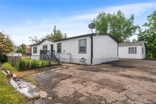 12205 Perry Street, Broomfield, CO 80020