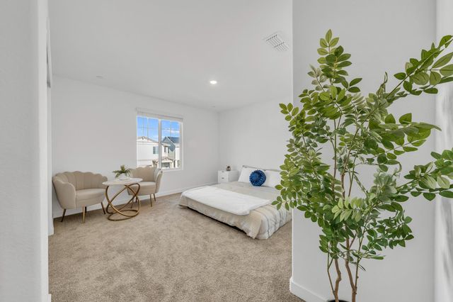 8543 Anker Way, Elk Grove, CA 95757