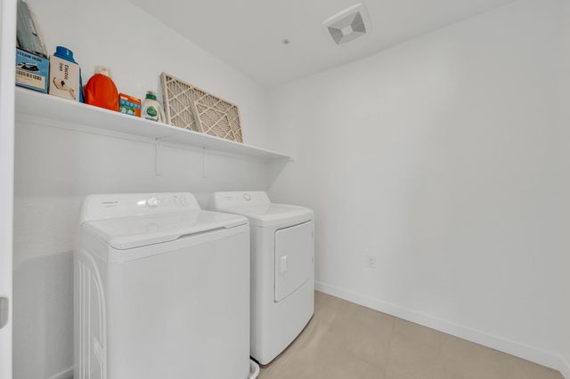 8543 Anker Way, Elk Grove, CA 95757