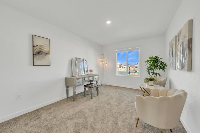 8543 Anker Way, Elk Grove, CA 95757