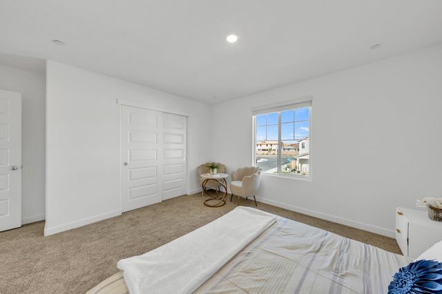 8543 Anker Way, Elk Grove, CA 95757