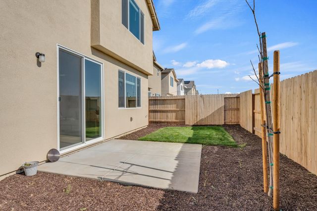 8543 Anker Way, Elk Grove, CA 95757