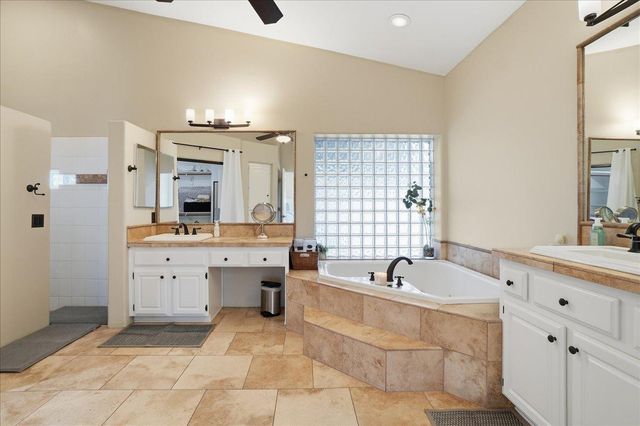 1909 E Coral Tree Drive, Gilbert, AZ 85234