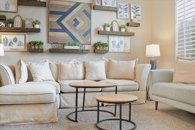 1909 E Coral Tree Drive, Gilbert, AZ 85234