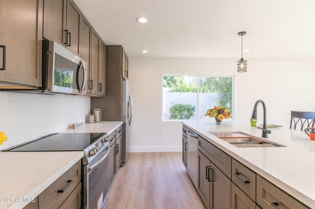 8643 E RANCHO VISTA Drive, Scottsdale, AZ 85251