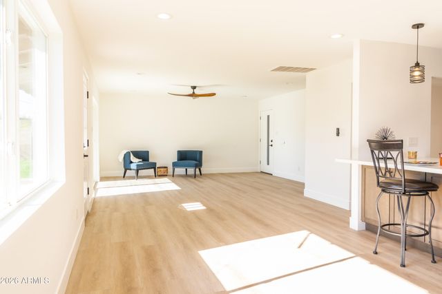 8643 E RANCHO VISTA Drive, Scottsdale, AZ 85251