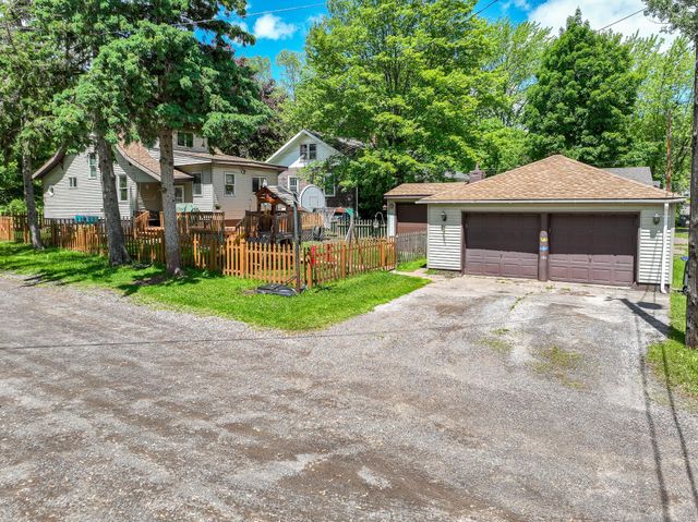 422 S 93rd Avenue W, Duluth, MN 55808