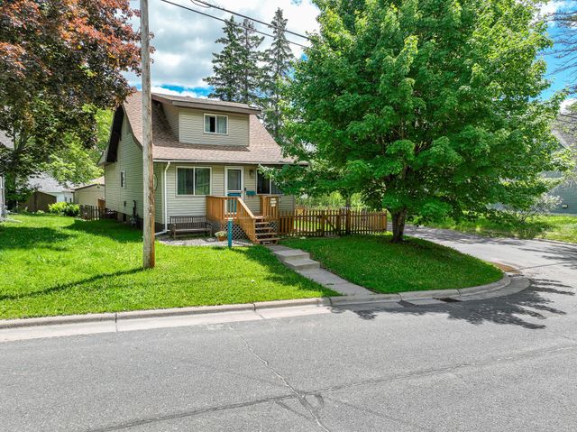 422 S 93rd Avenue W, Duluth, MN 55808