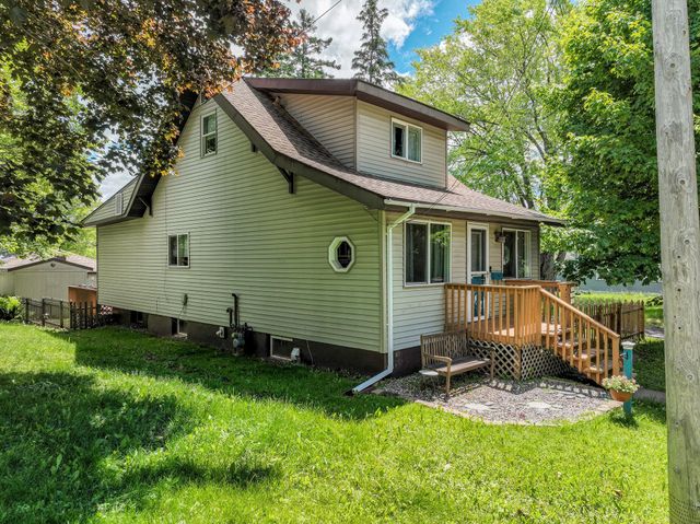 422 S 93rd Avenue W, Duluth, MN 55808