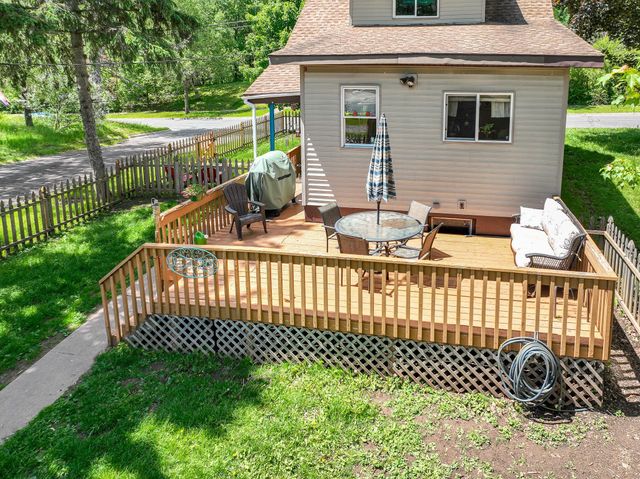 422 S 93rd Avenue W, Duluth, MN 55808