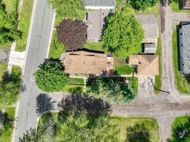 422 S 93rd Avenue W, Duluth, MN 55808