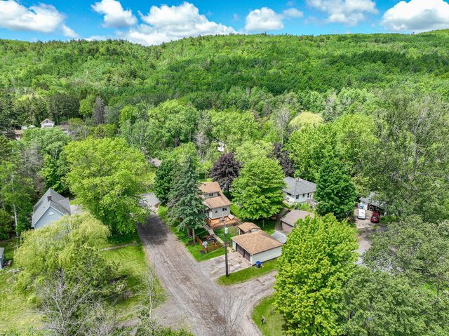 422 S 93rd Avenue W, Duluth, MN 55808