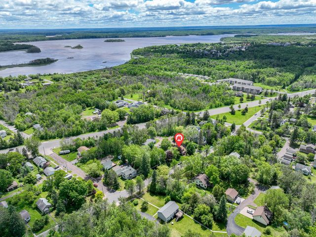 422 S 93rd Avenue W, Duluth, MN 55808