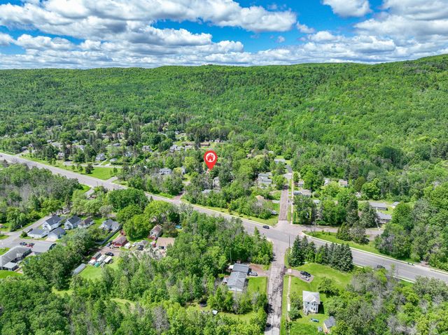 422 S 93rd Avenue W, Duluth, MN 55808