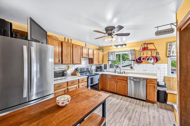 422 S 93rd Avenue W, Duluth, MN 55808