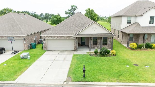 283 Windsor Woods Drive, Sulphur, LA 70665