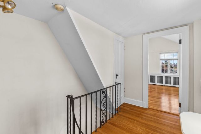 1646 Centre St, Boston, MA 02132