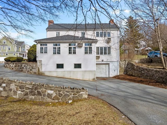 1646 Centre St, Boston, MA 02132