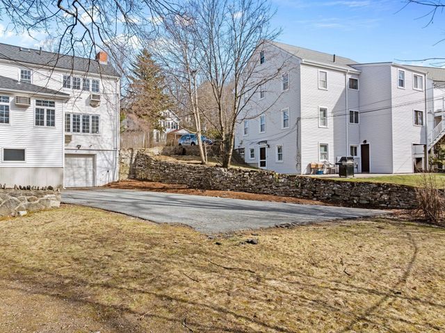 1646 Centre St, Boston, MA 02132