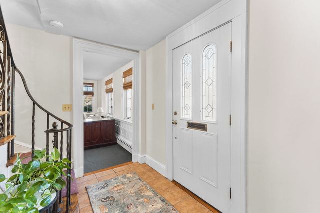 1646 Centre St, Boston, MA 02132