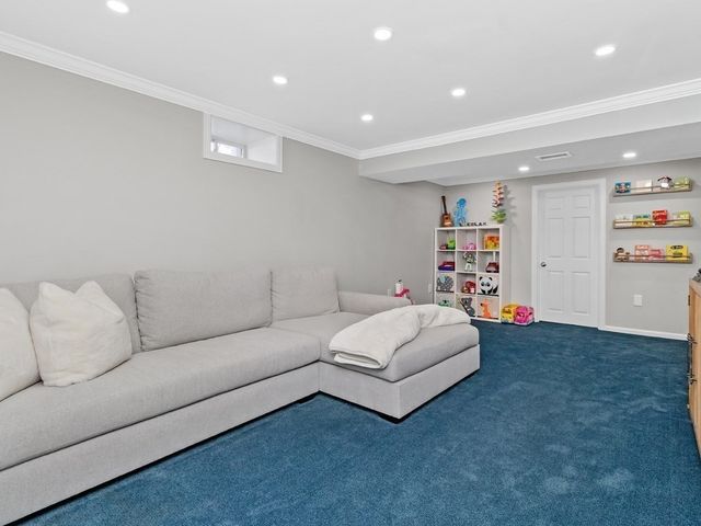 197 Smith Street, Waltham, MA 02451