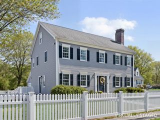 197 Smith Street, Waltham, MA 02451
