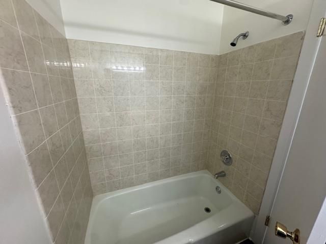 2406 Independence Lane #202, Madison, WI 53704