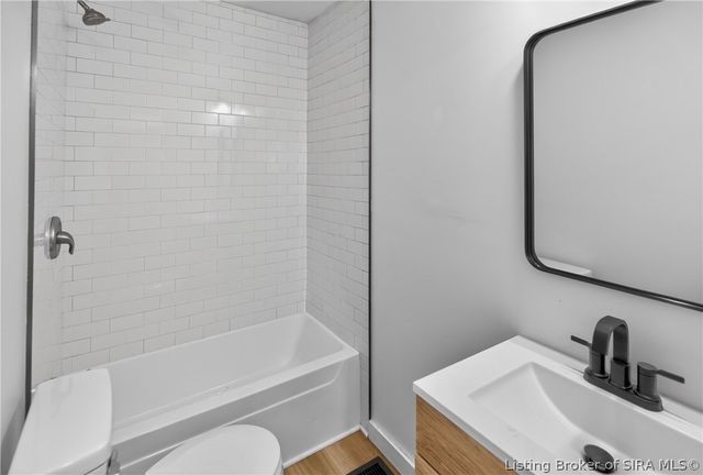 324 E 11th Street, New Albany, IN 47150