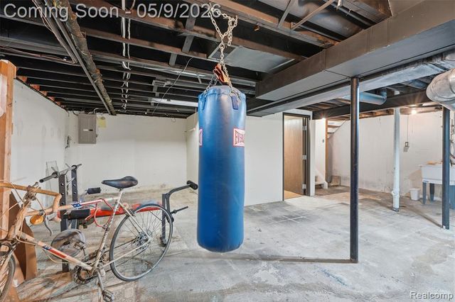3252 Bolgos Circle, Ann Arbor, MI 48105