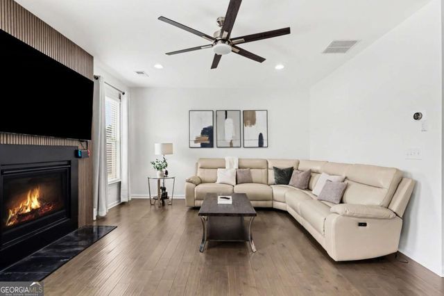1423 Sooner Court, Lawrenceville, GA 30045