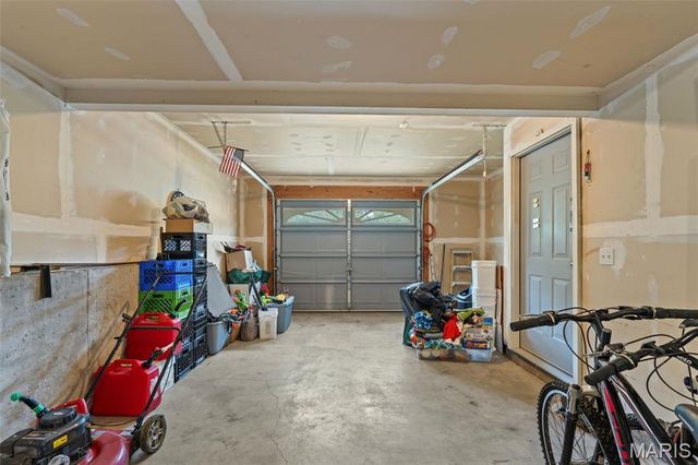 207 Grand Central Drive, Union, MO 63084