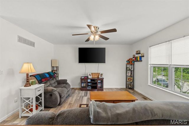207 Grand Central Drive, Union, MO 63084