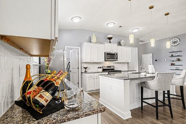 1071 Heather Glen Blvd., Little River, SC 29566