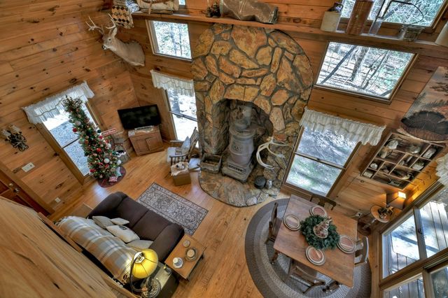 331 Chestnut Gap Road, Blue Ridge, GA 30513