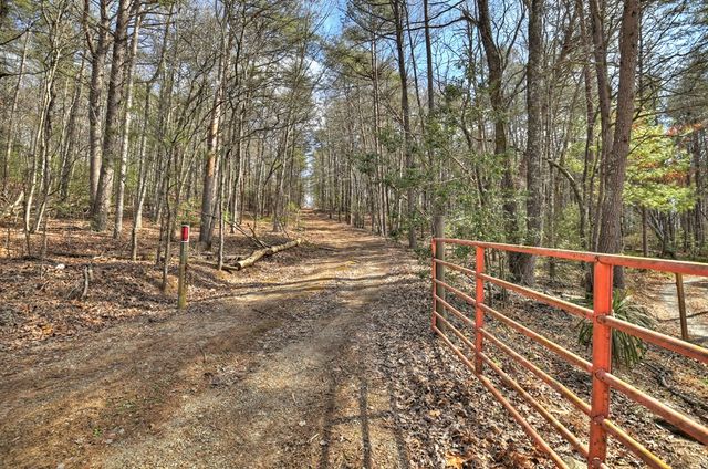 331 Chestnut Gap Road, Blue Ridge, GA 30513