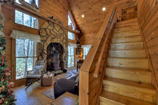 331 Chestnut Gap Road, Blue Ridge, GA 30513